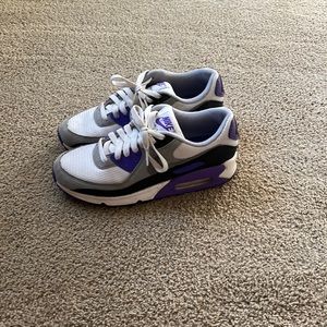 Purple Nike air Max size 8